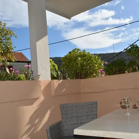 Bakarić Apartament *