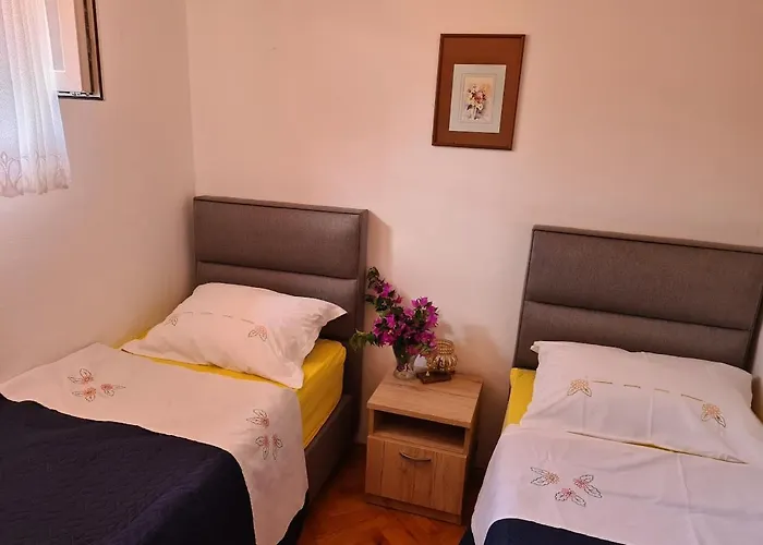 Bakarić Apartament *