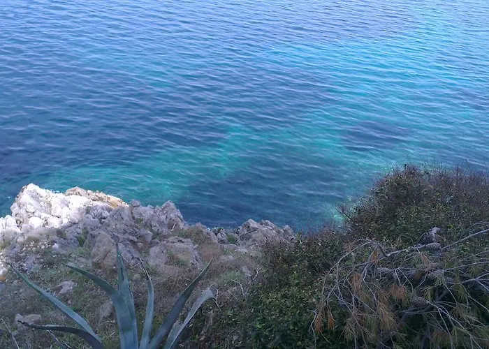 Bakarić Veli Lošinj
